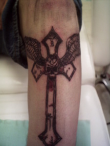 skull cross1
